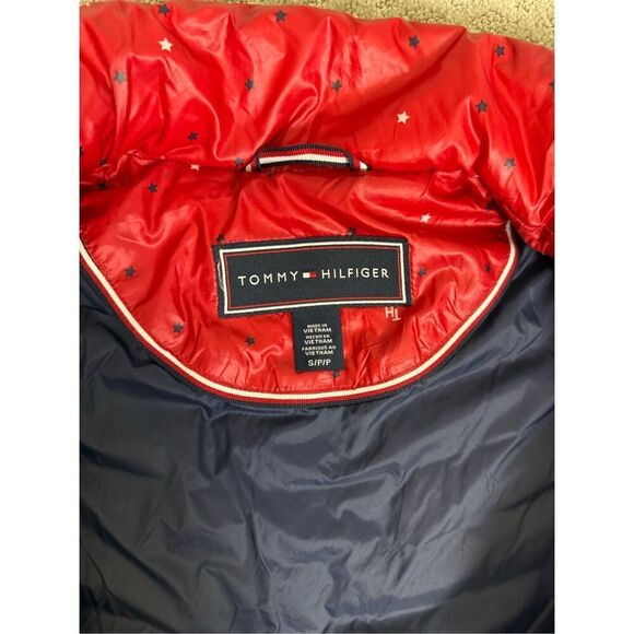 Tommy Hilfiger Red Star Puffer Vest Small - Picture 8 of 8